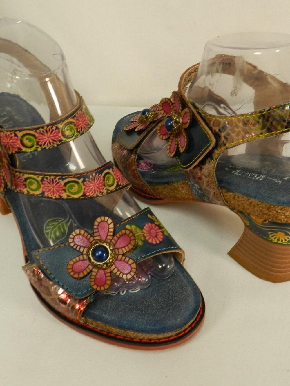 L'Artiste Spring Step Leather jeweled flower pumps heel sandals NEW Size 40 US 9